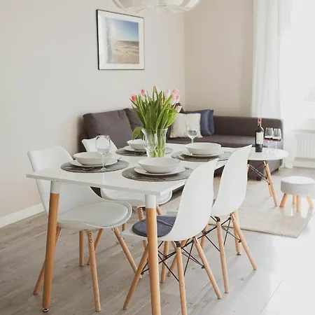 Sandland - - Ustronie Morskie